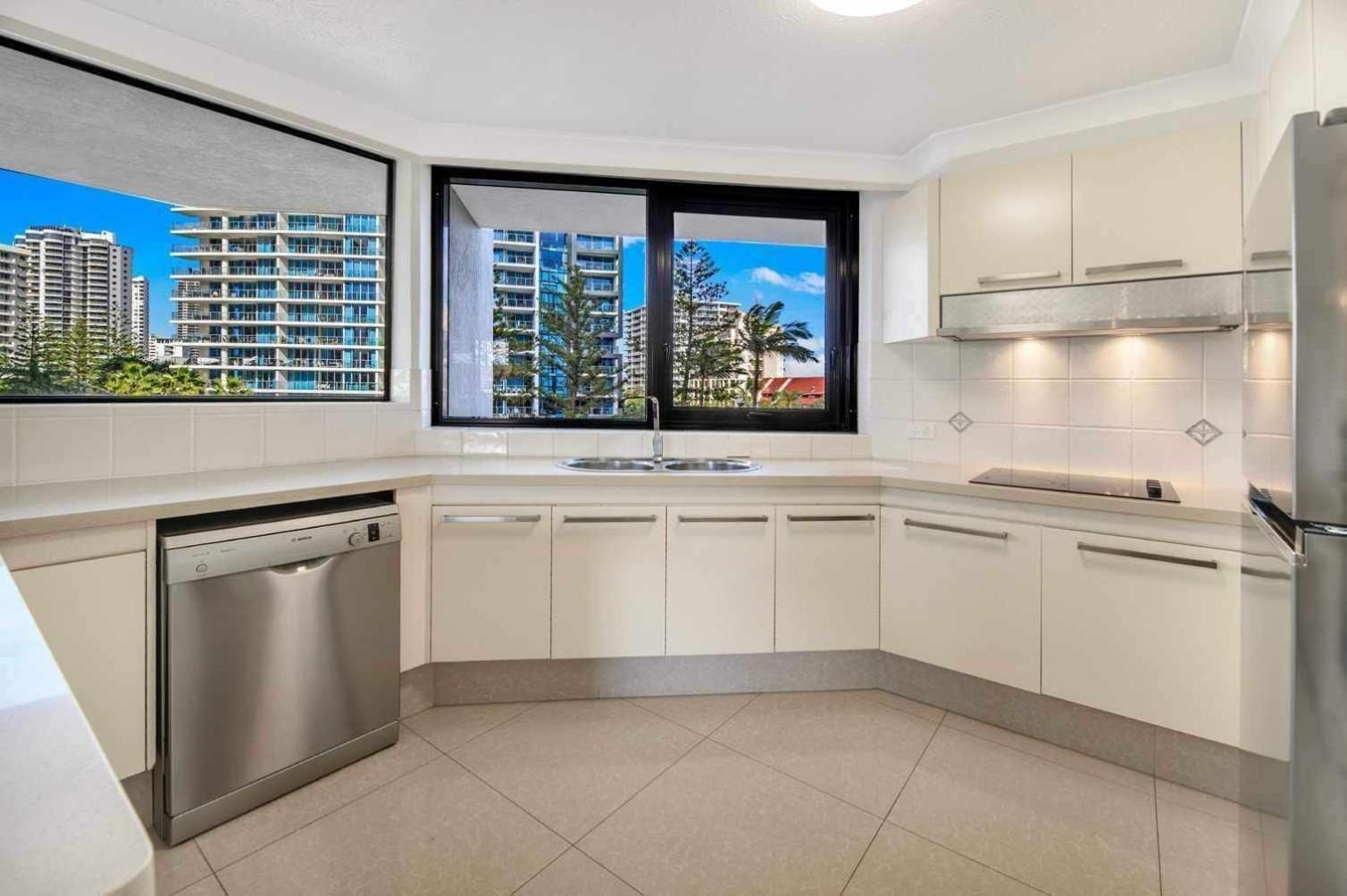 Genesis Apartments, Surfers Paradise Gold Coast Eksteriør bilde